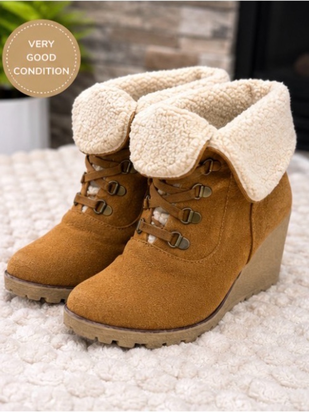 Kelsi by Kelly & Katie Sherpa Foldover Wedge Ankle Boots Size 8.5 Camel Tan